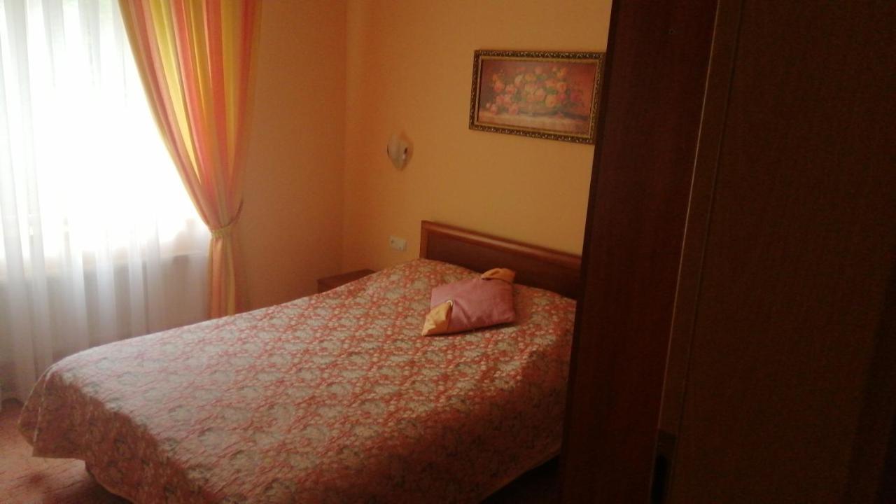 Hotel Yavir ياريمتشي المظهر الخارجي الصورة